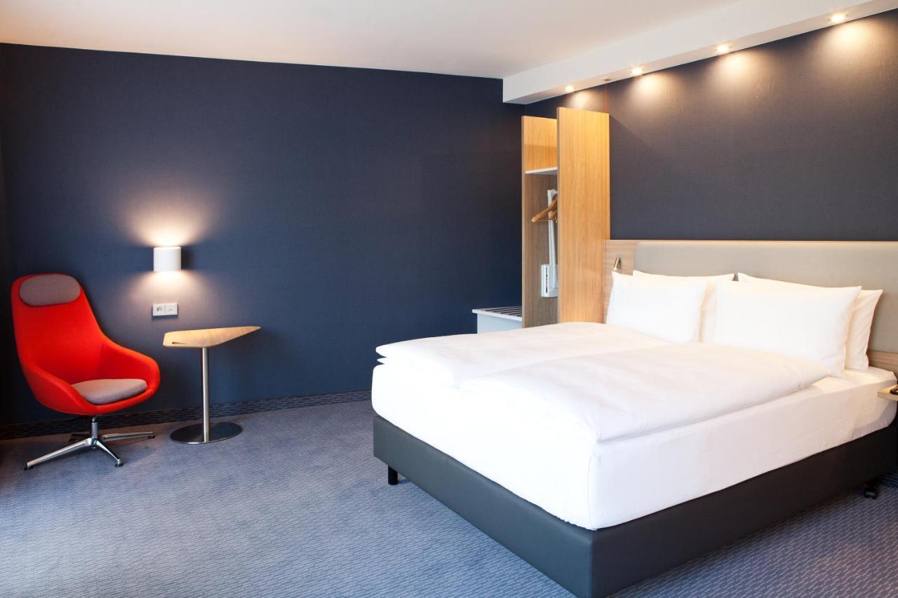 Accessible King Room