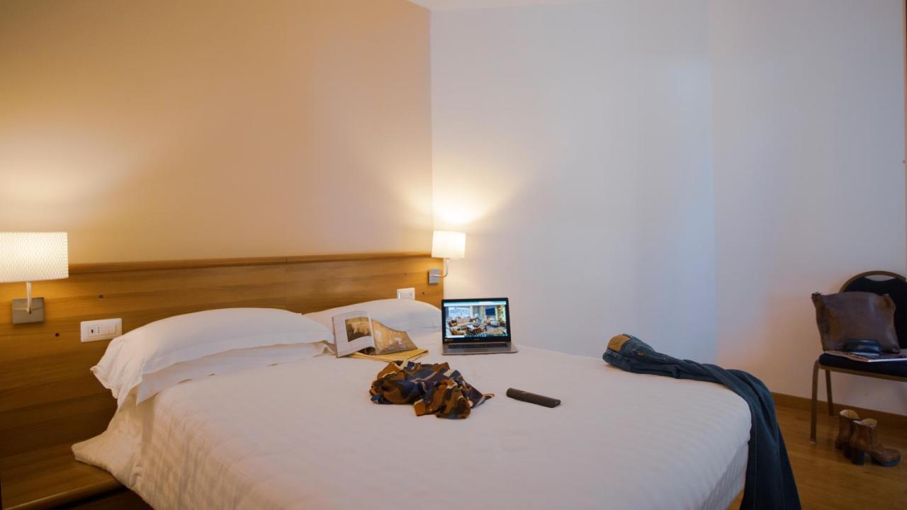 Single Room,1105856070:JPEG