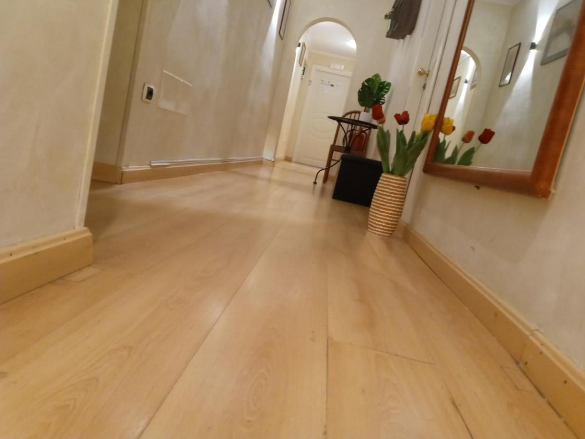 Single Room,1108224195:JPEG