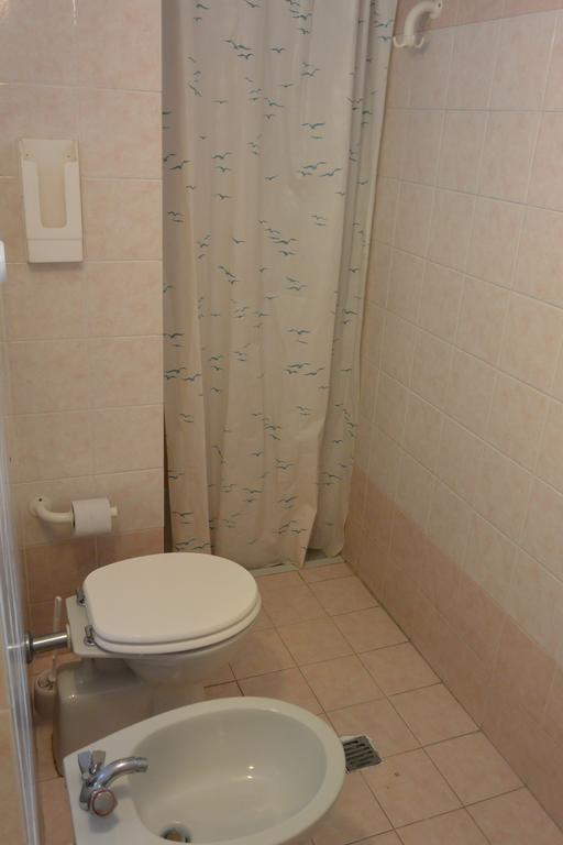Double or Twin Room,110665230:JPEG