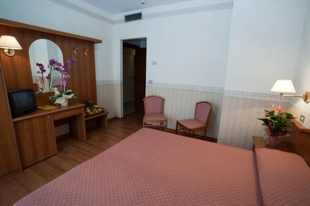 Double or Twin Room,6666996:JPEG