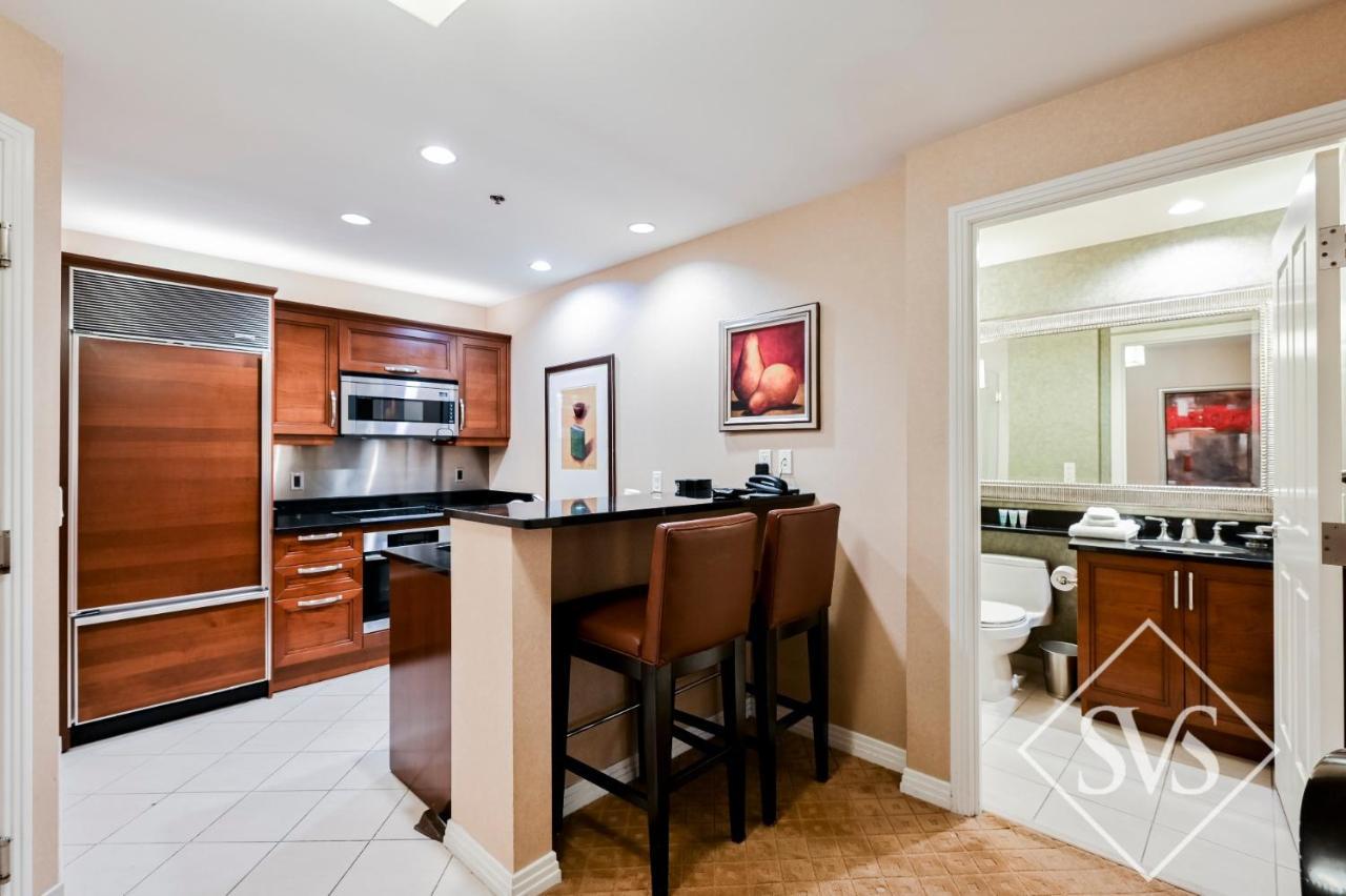 PH Floor Two-Bedroom - Strip View & Balcony,1612988781:JPEG