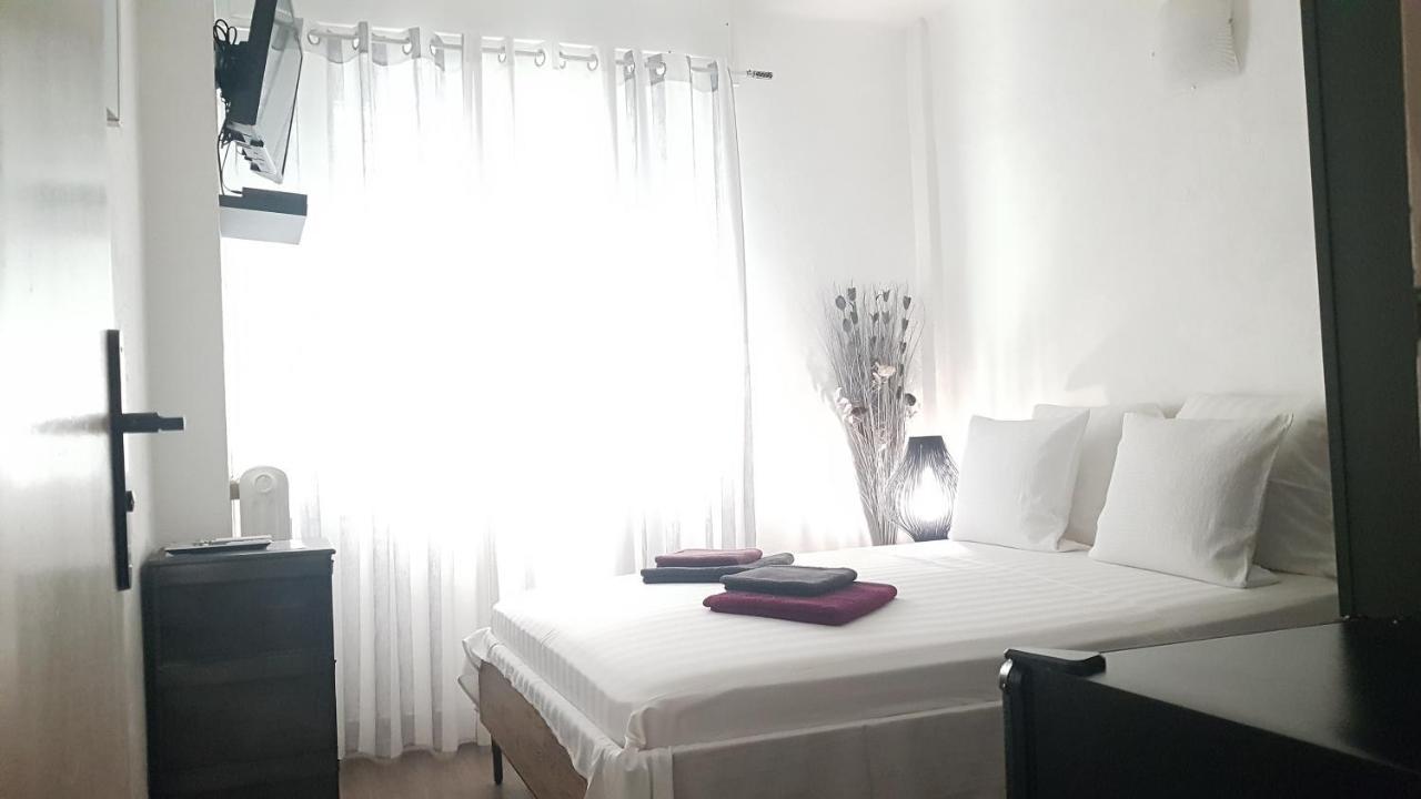 Two-Bedroom Deluxe Apartment Balcony,866334419:JPEG
