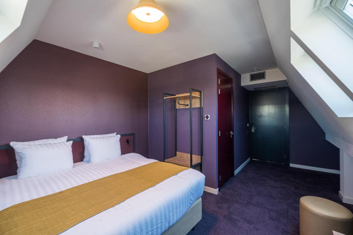Deluxe King Room,1593008489:JPEG