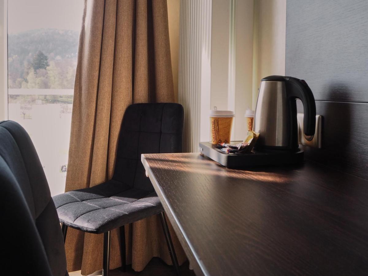 Double or Twin Room Lake View