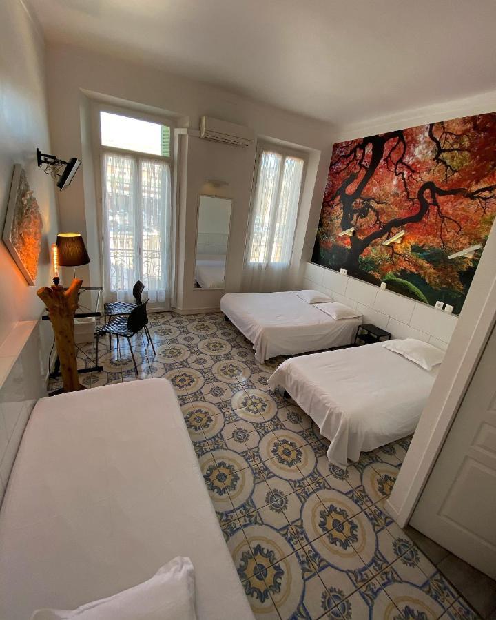 Family Room,1182116215:JPEG