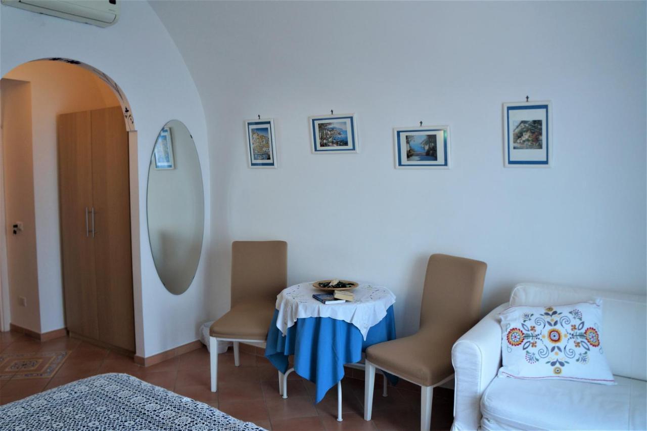 Double or Twin Room Sea View