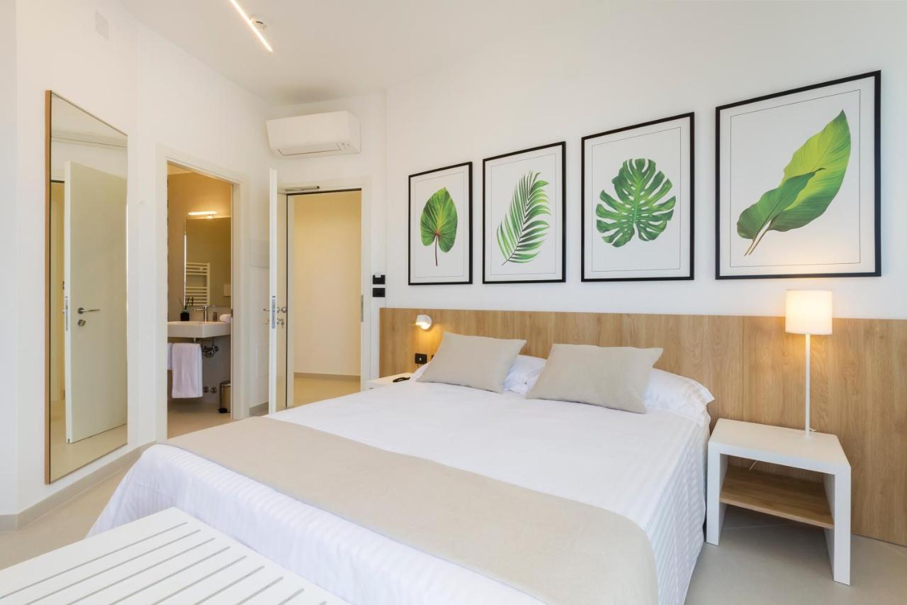 Standard Double or Twin Room Balcony
