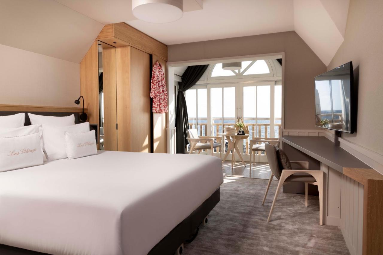 Prestige Room Bow Window