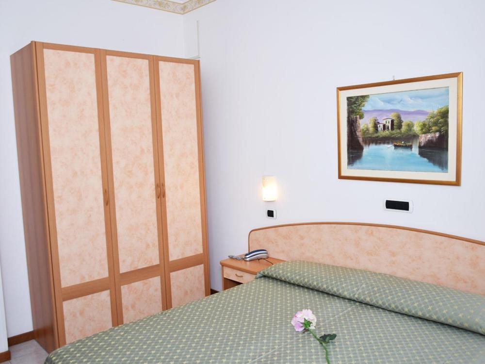 Standard Single Room Sea View,1110283059:JPEG