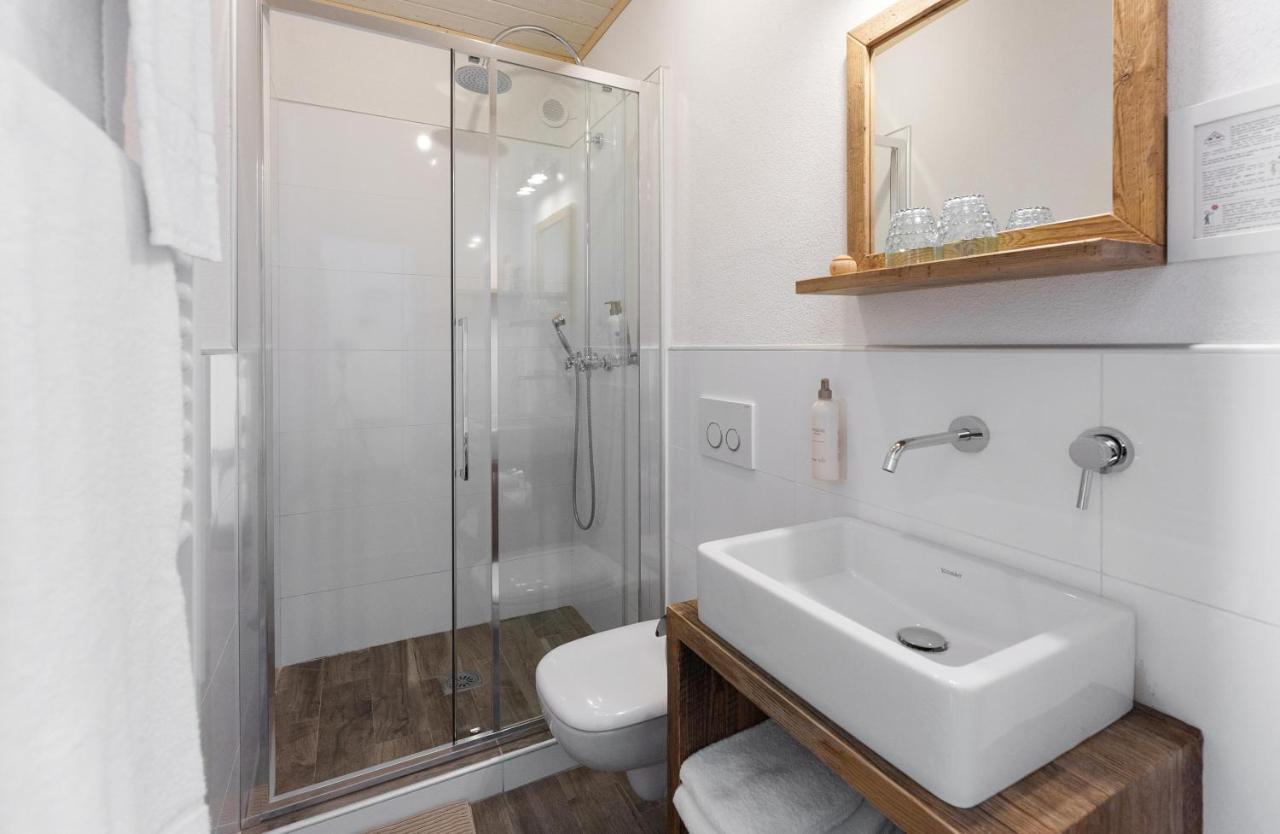Classic Double Room,1731472149:JPEG