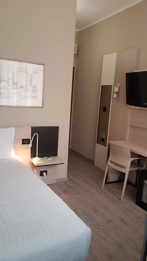 Single Room,1110976320:JPEG