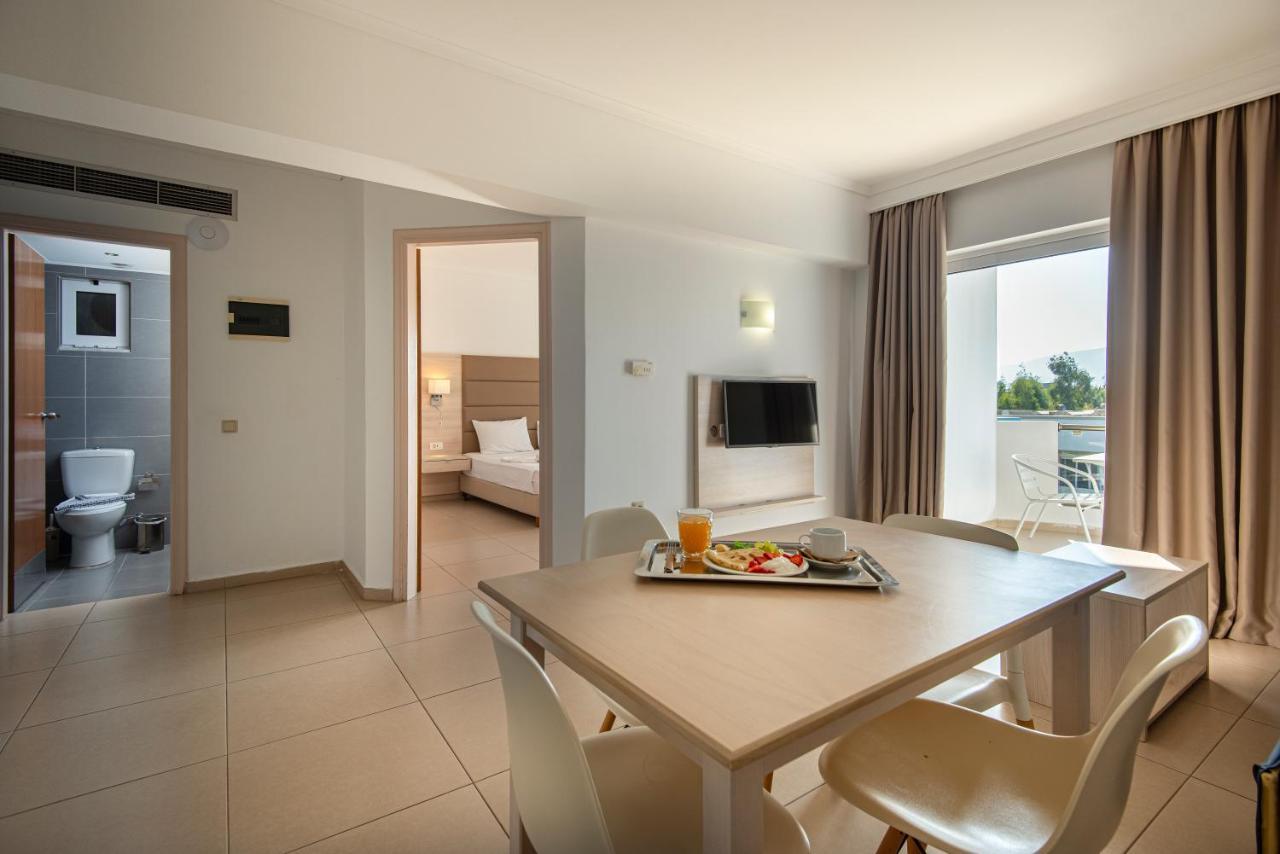 One-Bedroom Apartment,1111144284:JPEG