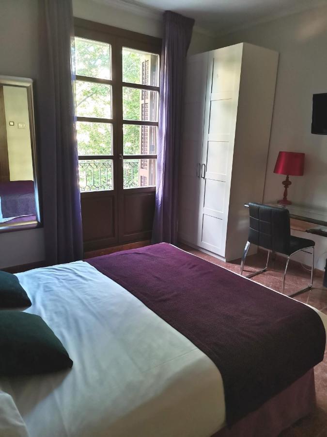 Double or Twin Room with La Rambla Views,1111145154:JPEG
