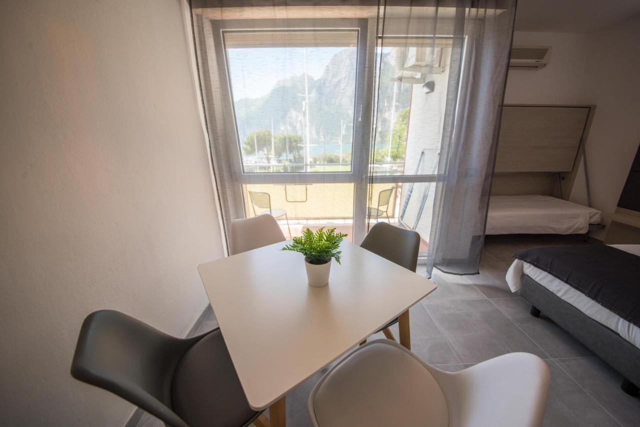 Studio Balcony Lake View