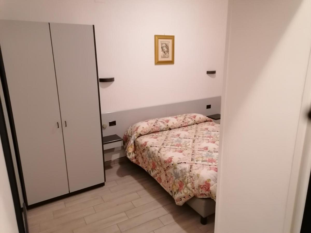 Double Room,1111247883:JPEG
