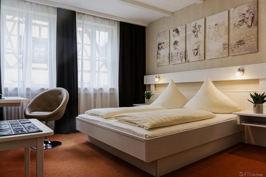Double Room,1111277898:JPEG