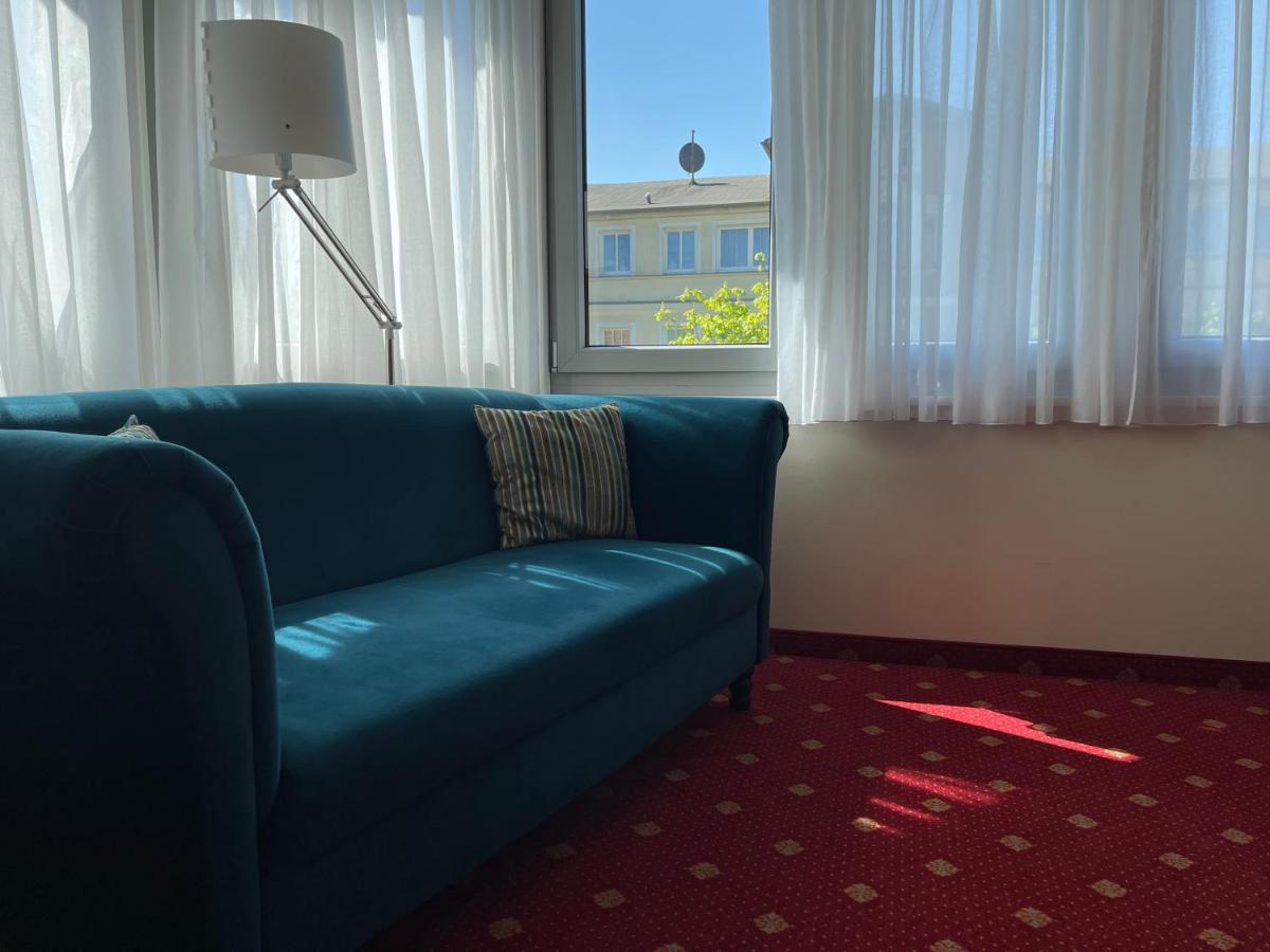 Deluxe Suite,1111610910:JPEG