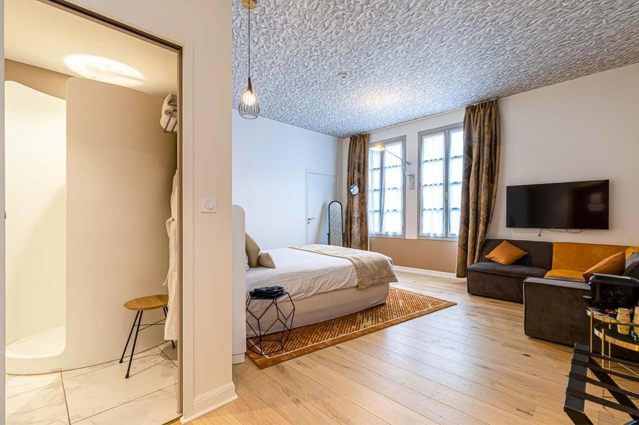 Superior Double Room,1111354839:JPEG