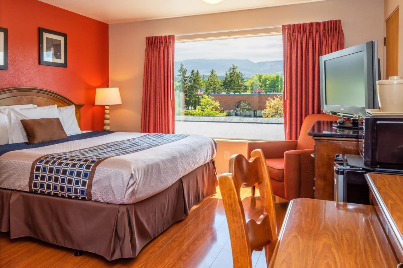 King Room Mountain View