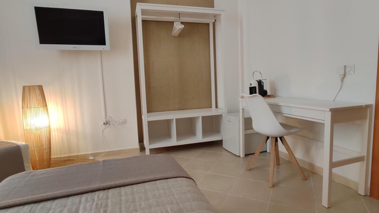 Large Double or Twin Room