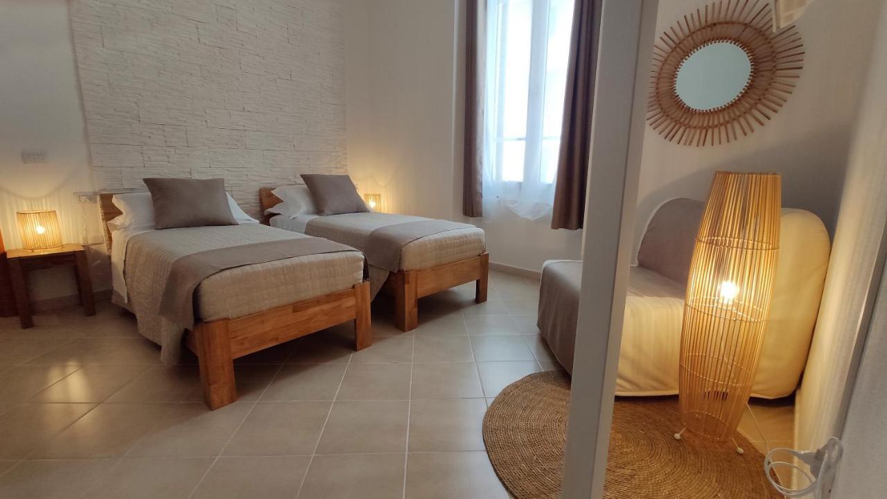 Large Double or Twin Room