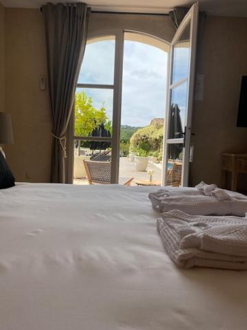 Deluxe Room,1103435685:JPEG
