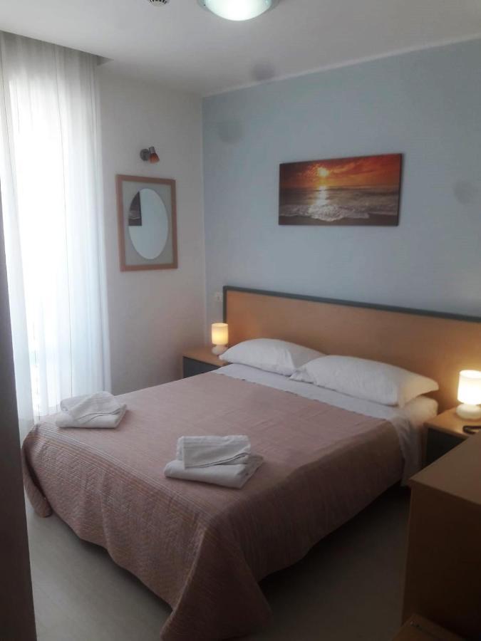 Standard Double Room,1088126632:JPEG