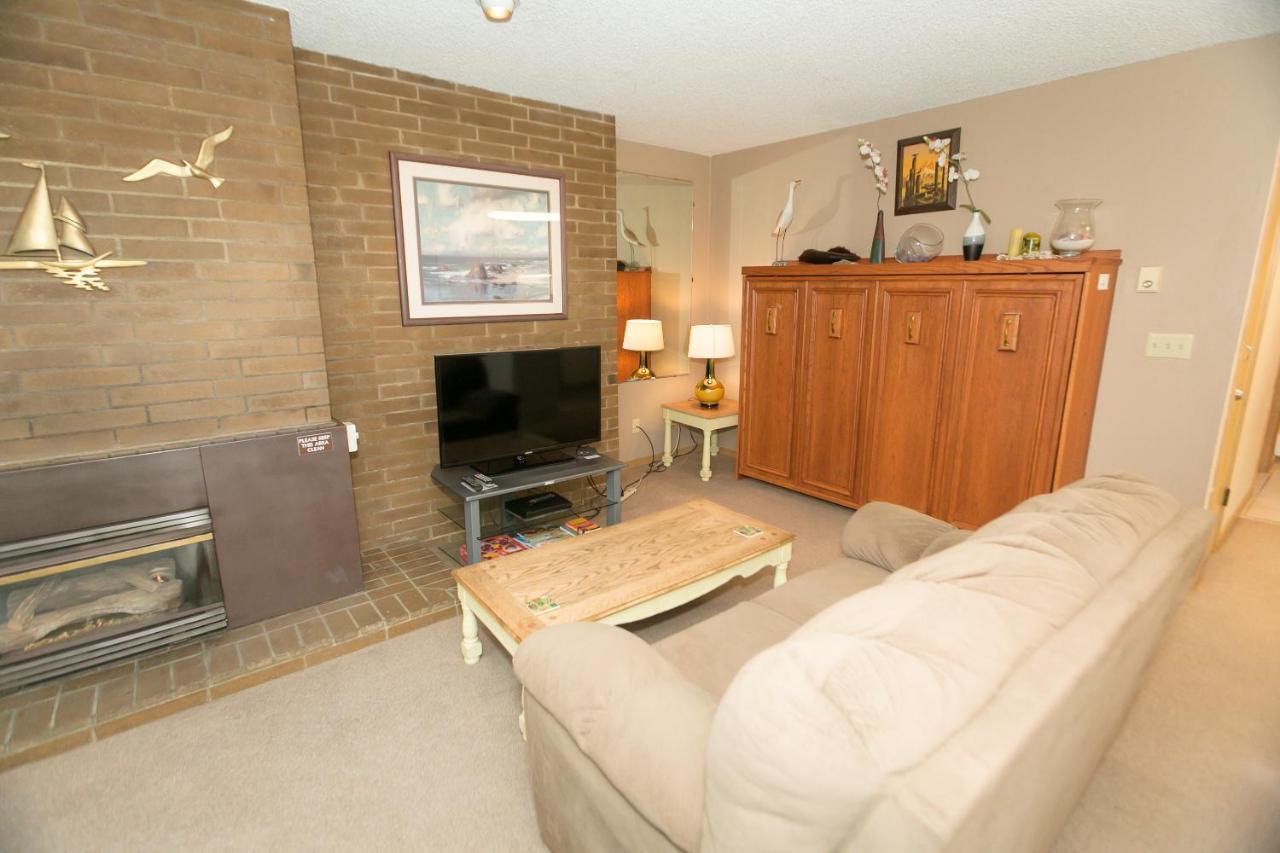 One-Bedroom Apartment 104 No Pets
