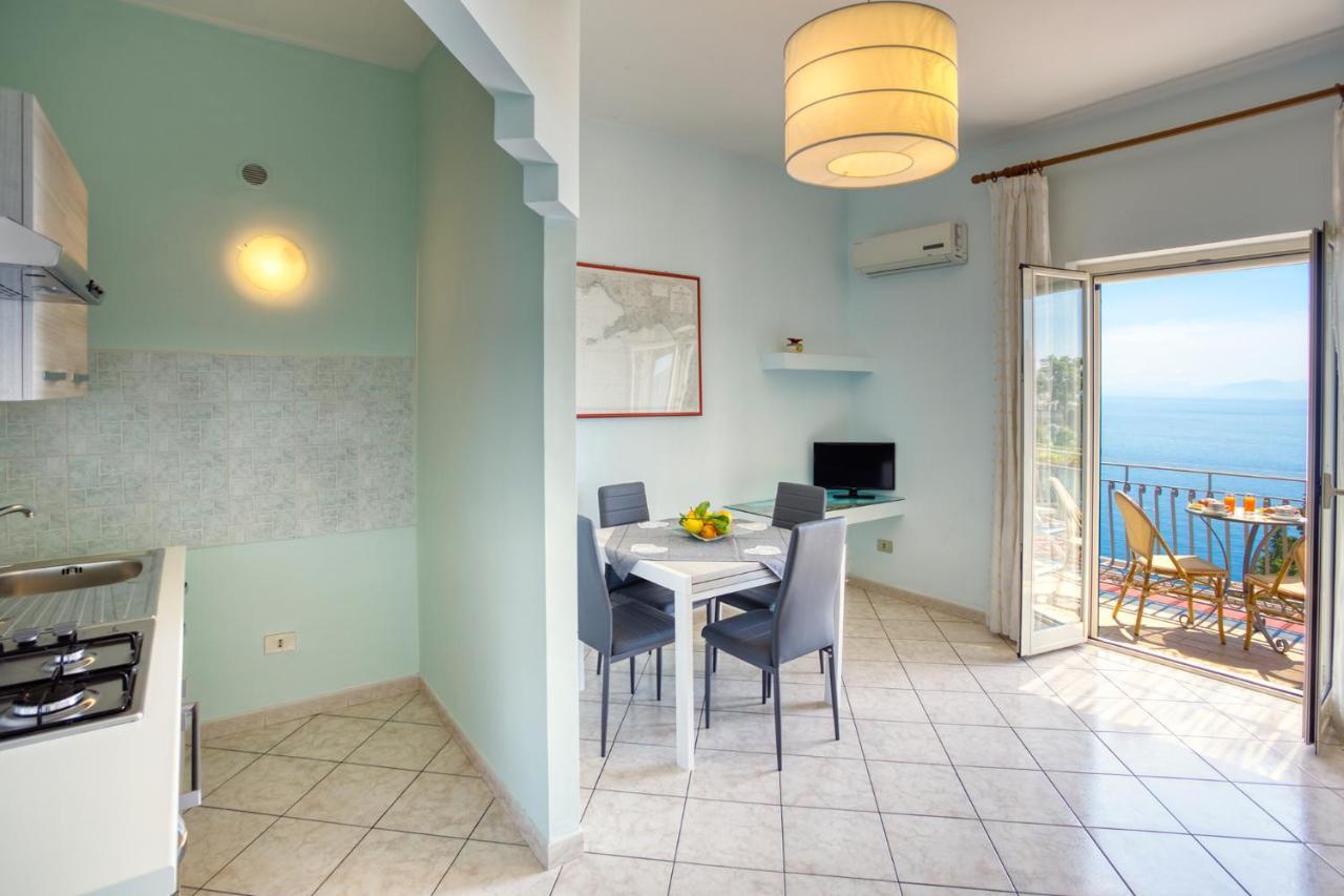 One-Bedroom Apartment Sea View