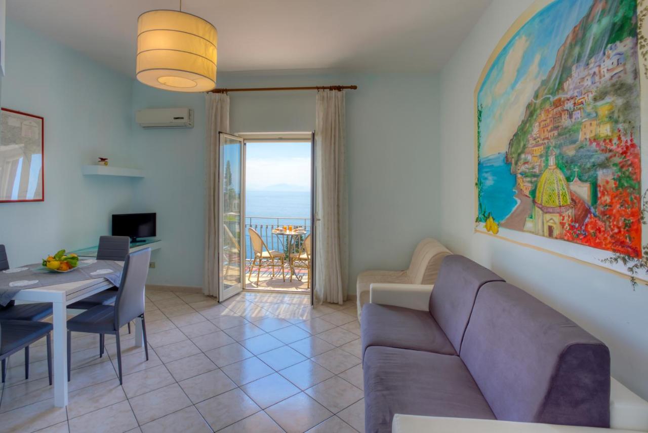 One-Bedroom Apartment Sea View