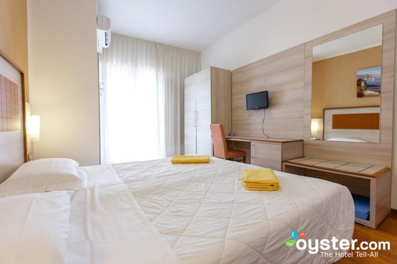 Superior Double or Twin Room Lake View