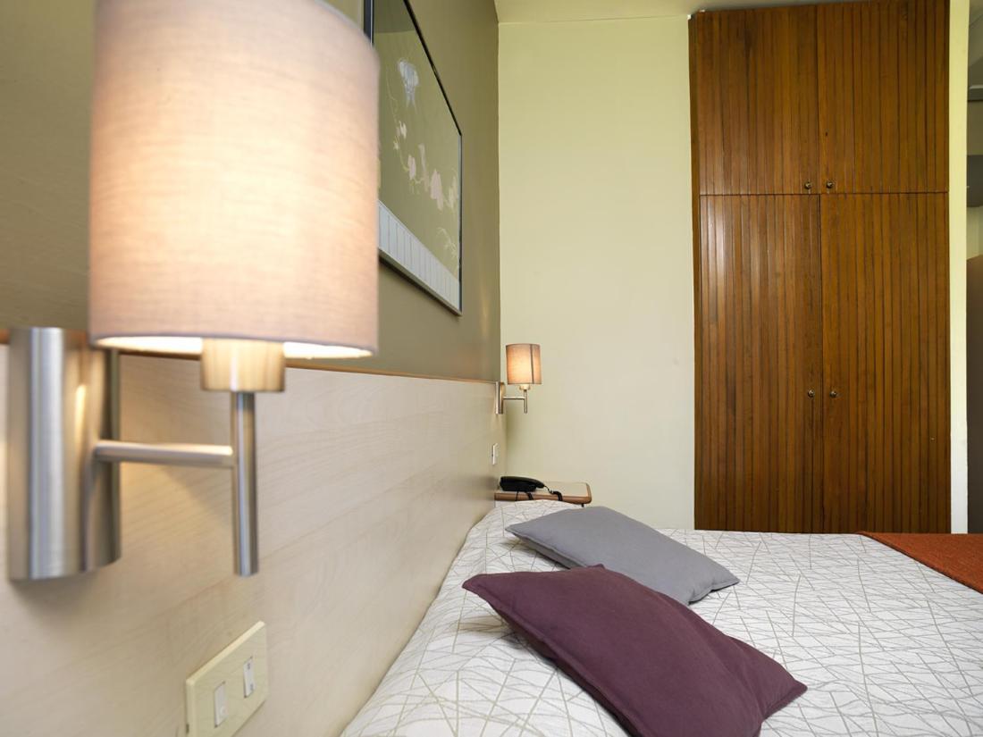 Small Double Room,1114487931:JPEG