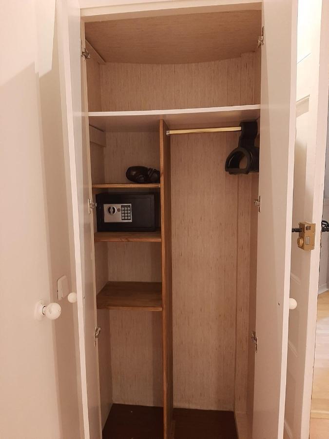 Interior Triple Room,1114685526:JPEG