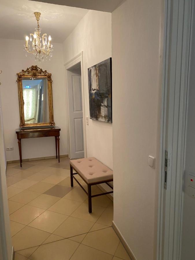 Deluxe Queen Studio
