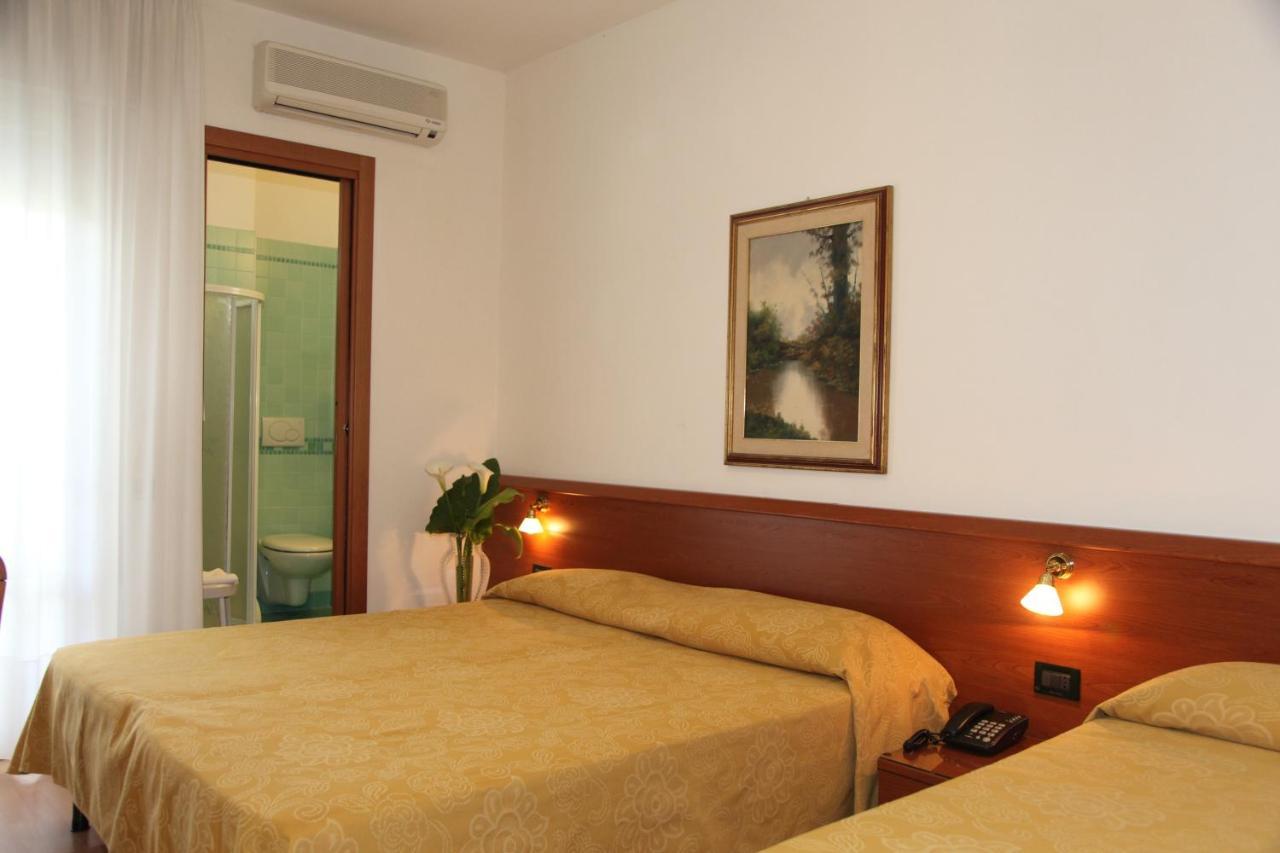 Double or Twin Room Balcony