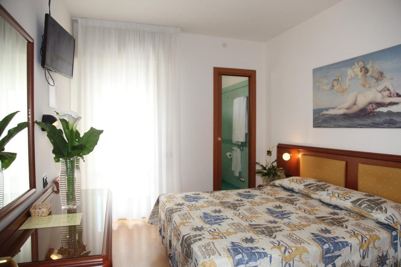 Double or Twin Room Balcony