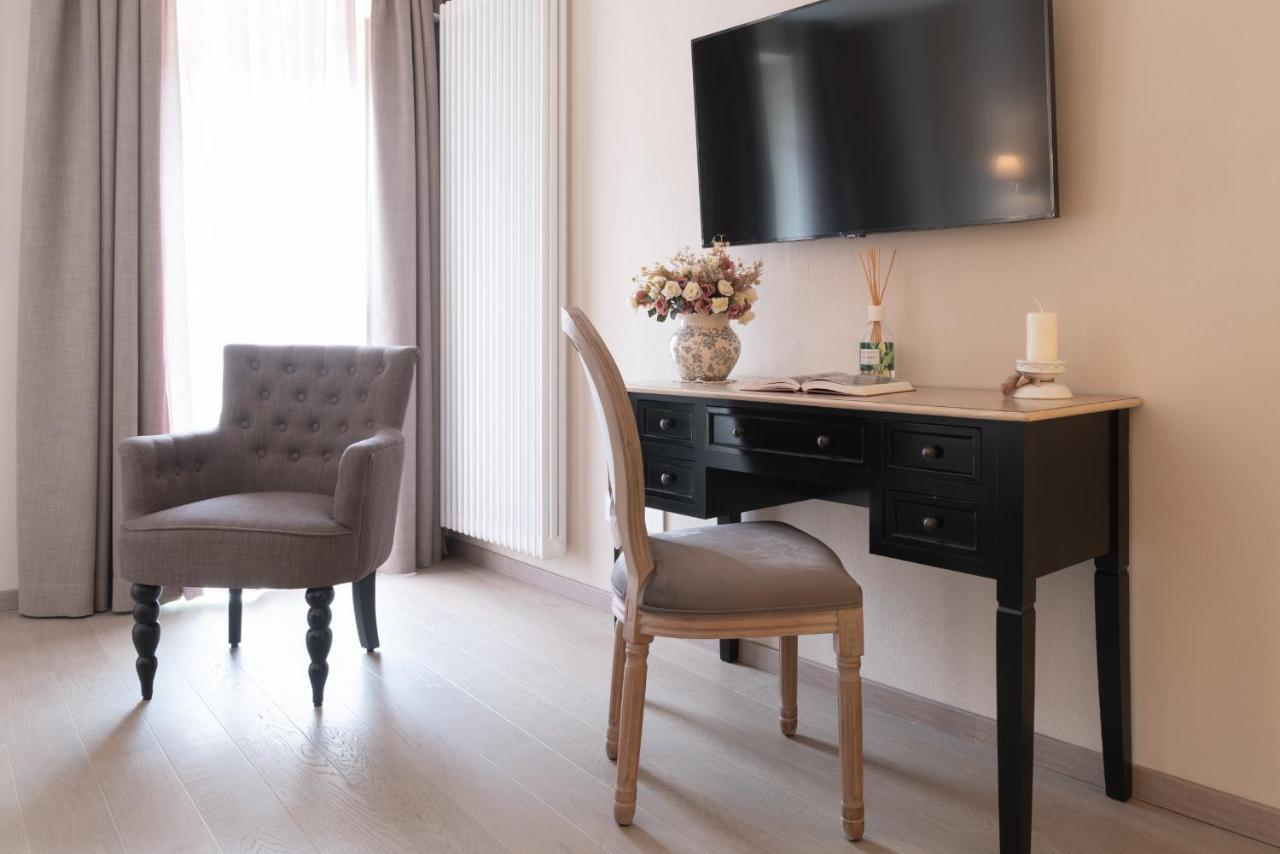Deluxe Double or Twin Room Garden View