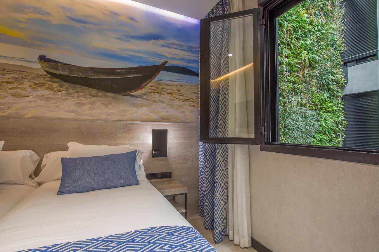 Queen Room Garden View