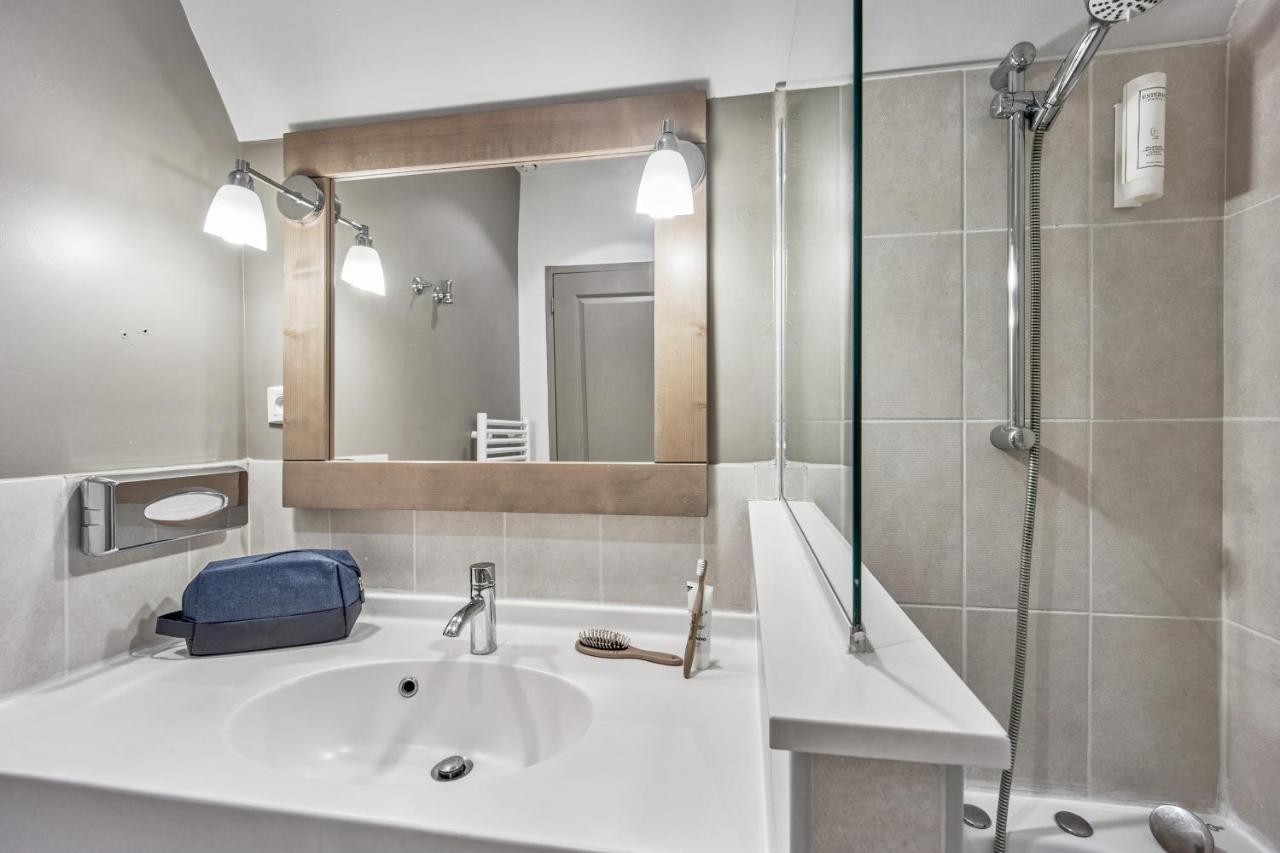 Two-Bedroom Duplex Apartment Sleeping Alcove Balcony,1116637014:JPEG