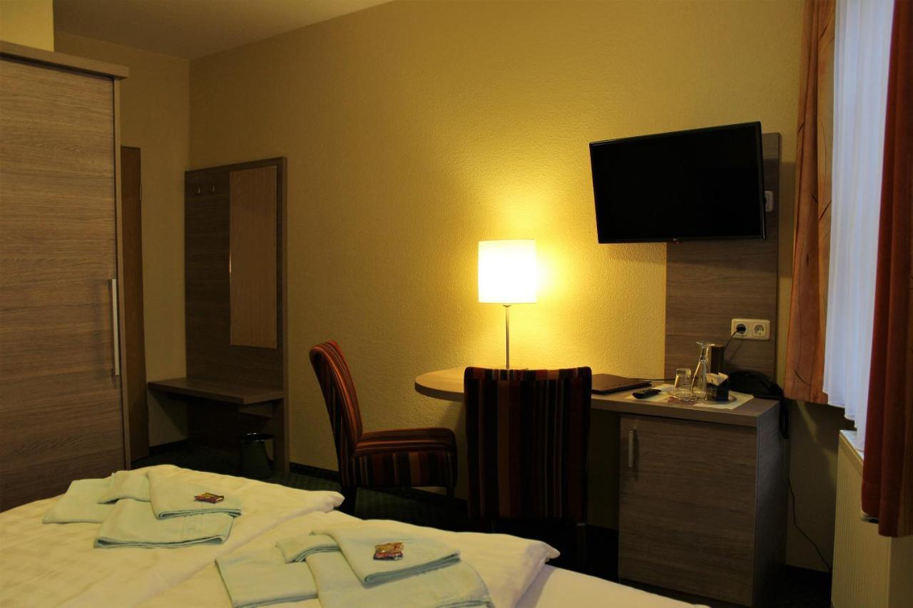 Standard Double Room,1117323777:JPEG