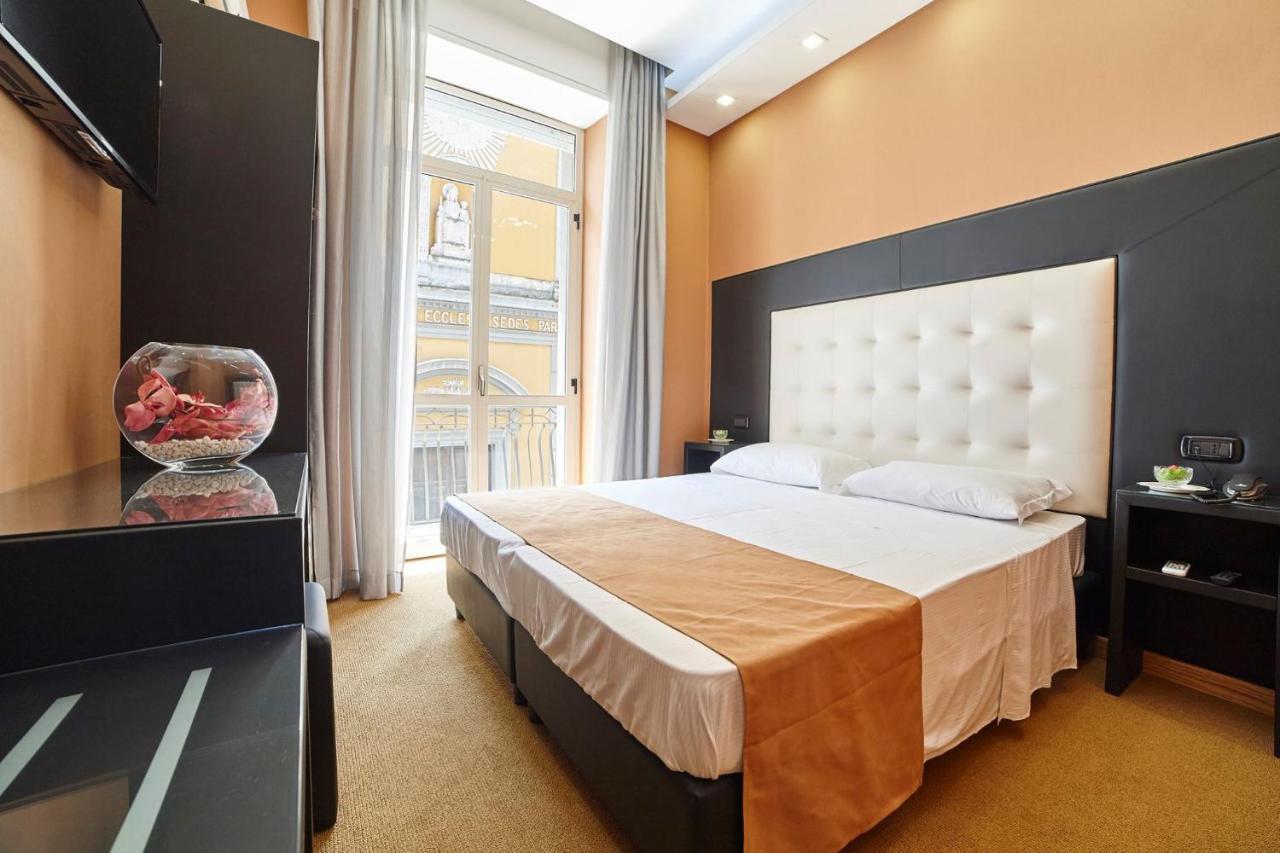 Double Room Private Bathroom