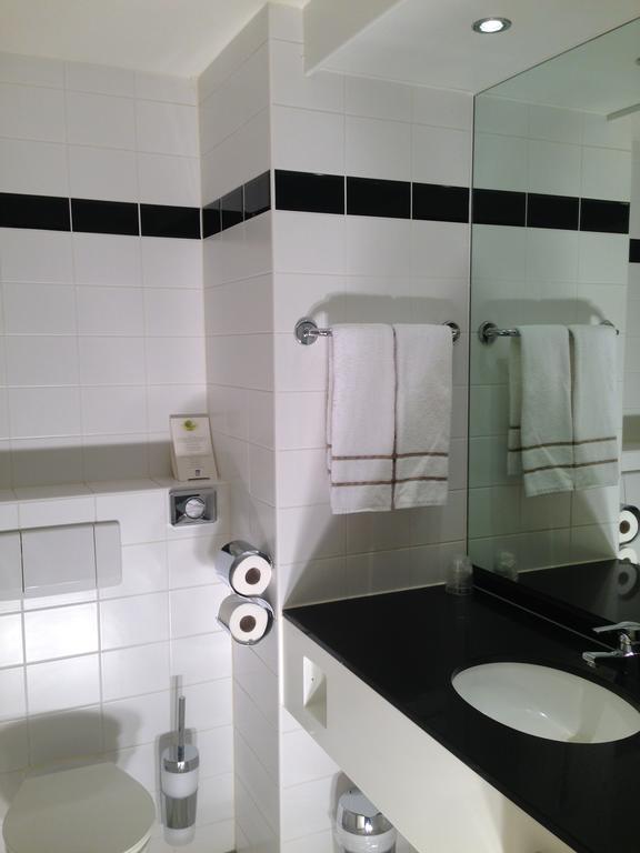 Deluxe Twin Room Bathtub