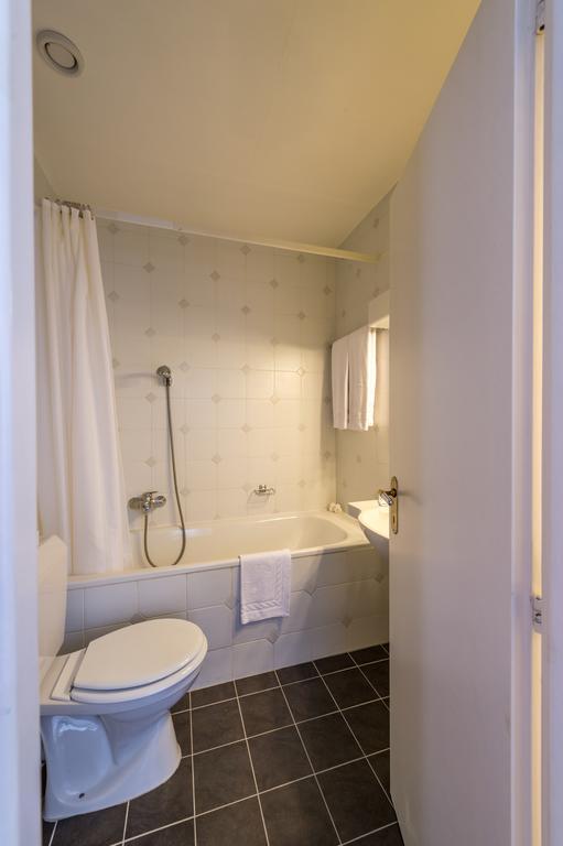 Single Room,1210254673:JPEG