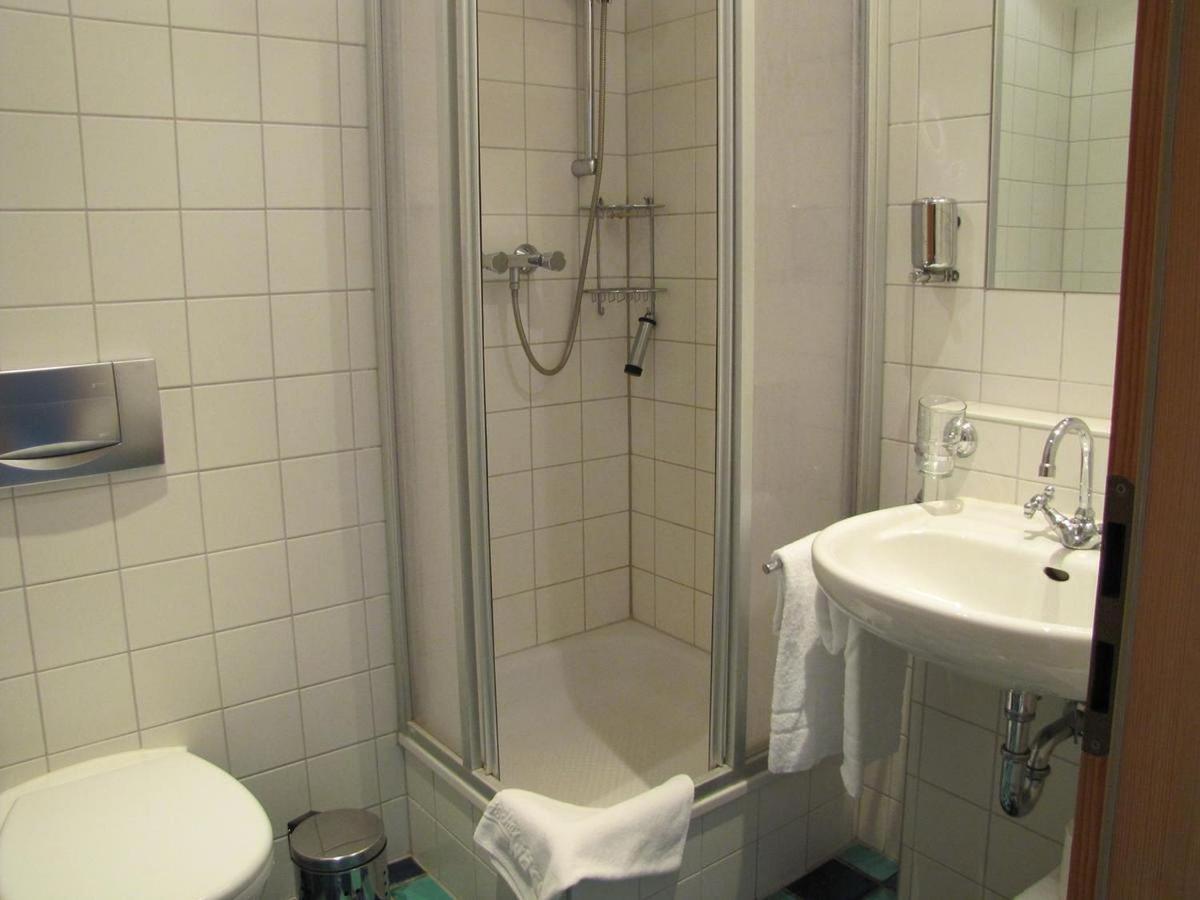 Single Room with Shower,1119439224:JPEG
