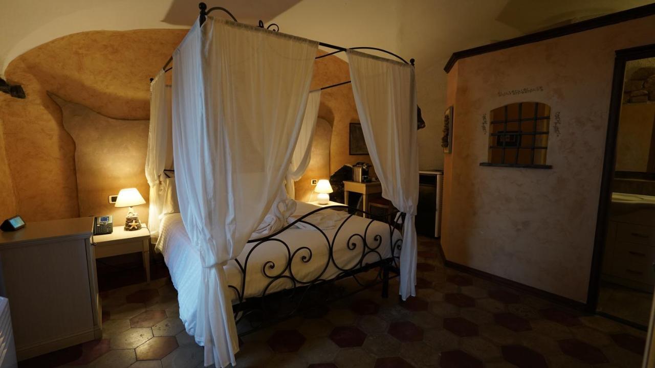 King Room Spa Bath