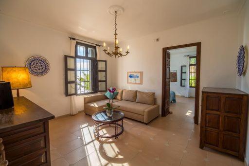 One-Bedroom Apartment Sea View