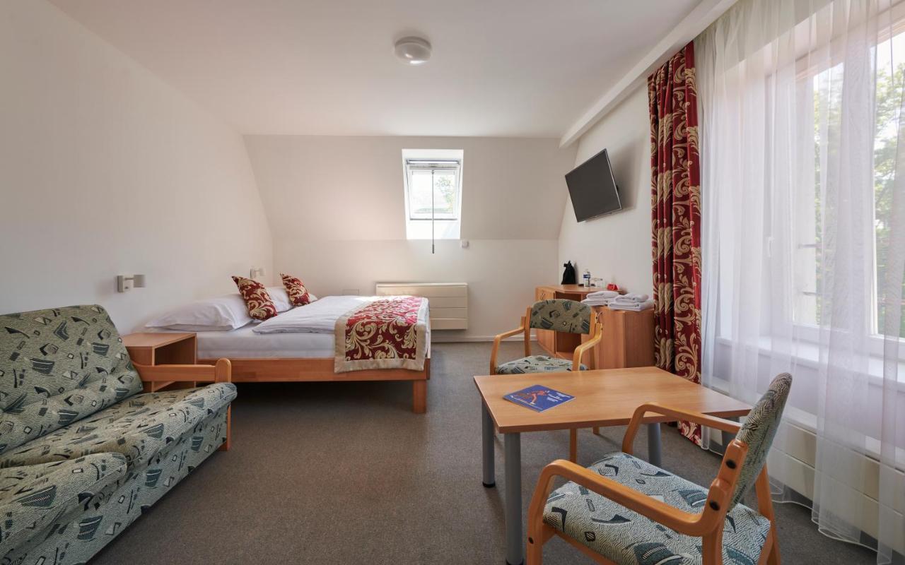 Double Room Extra Bed Attic