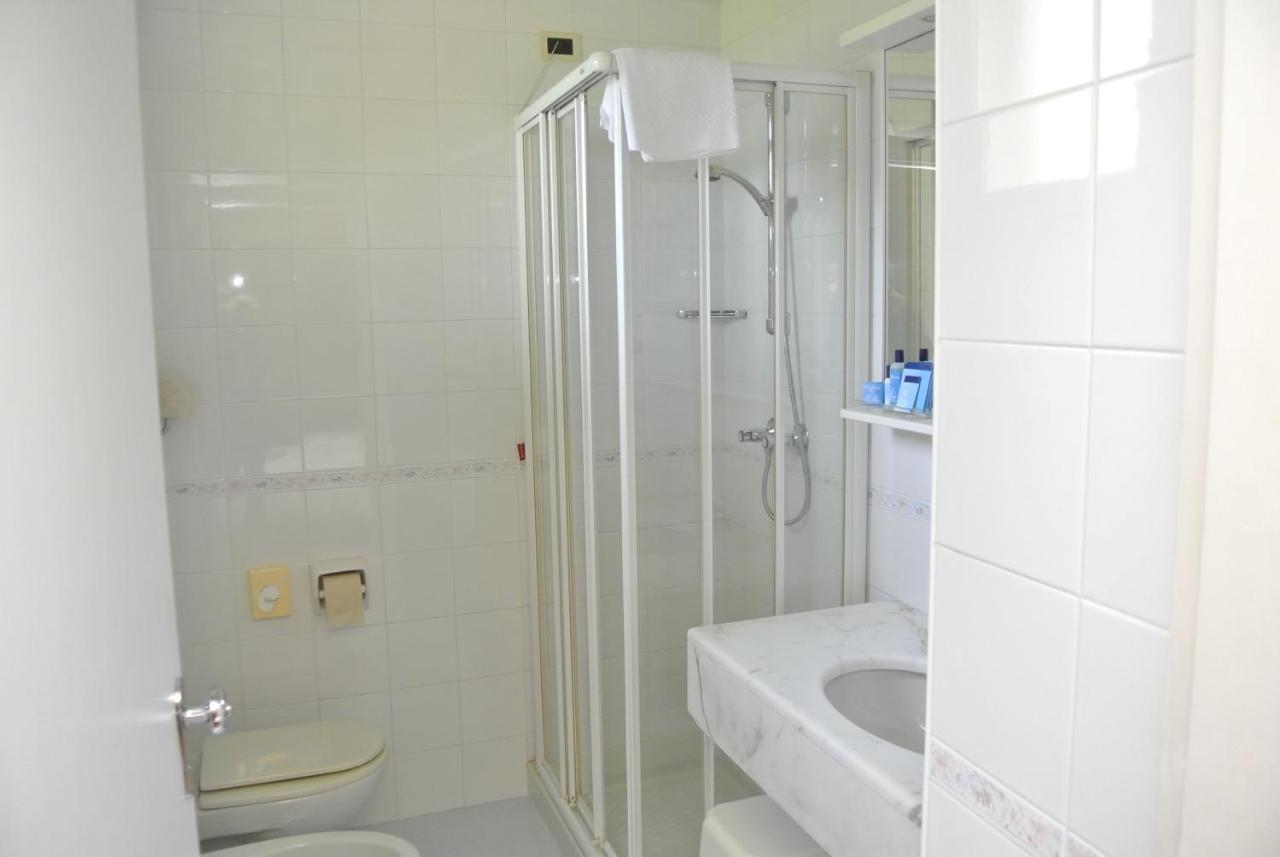 Double or Twin Room Balcony,1121645484:JPEG
