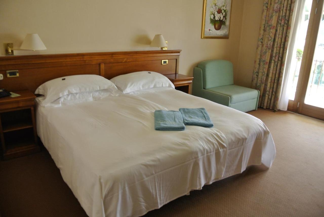 Superior Double or Twin Room Lake View,1121661993:JPEG